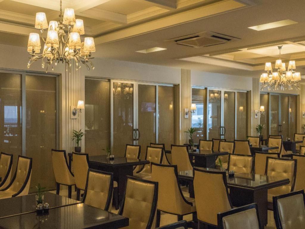 Hotel Gajahmada Понтіанак Екстер'єр фото